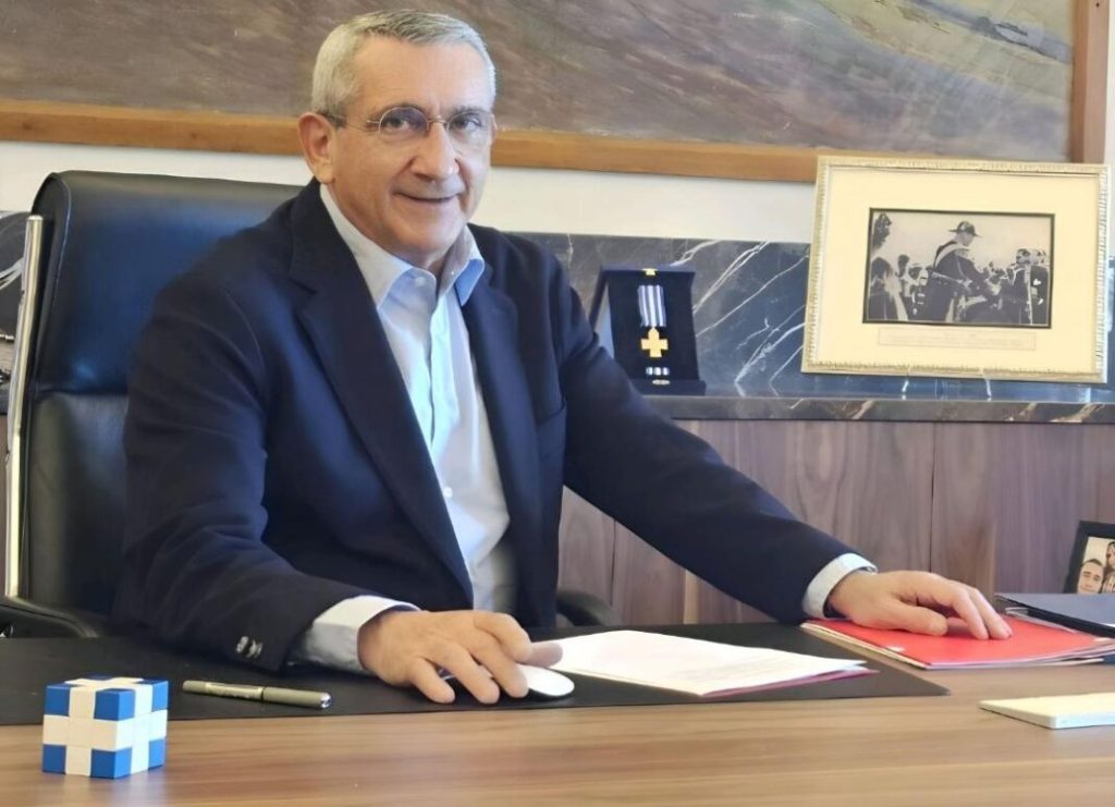 Νέος κύκλος διανομής οικιακών κομποστοποιητών ξεκινά στη Ρόδο από την Περιφέρεια Νοτίου Αιγαίου.