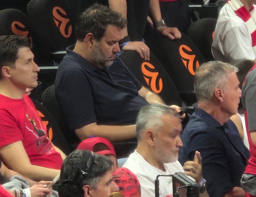 Η «Θεσμική» Αναβάθμιση: Από το Πεζοδρόμιο της Ρόδου, στην Πολυθρόνα του ΟΑΚΑ