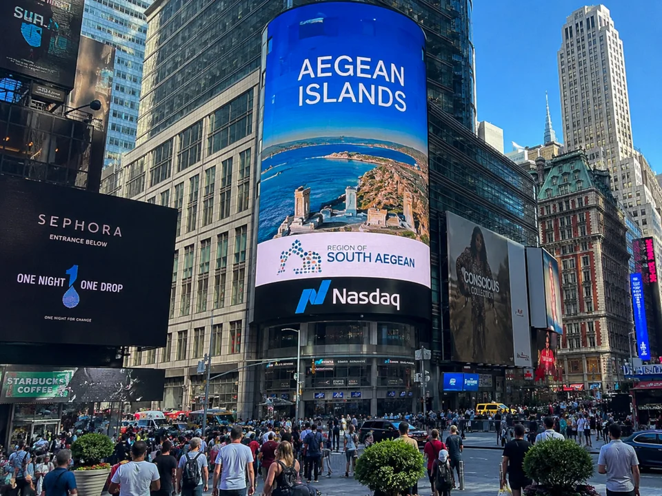 Η καρδιά του Αιγαίου χτυπάει στην Times Square: Μια μοναδική ευκαιρία διεθνούς προβολής για τα νησιά μας