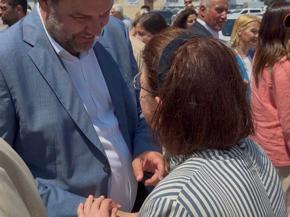 Τα γύρισε φυσικά τα μπιφτέκια ο κ. Κολιάδης. Αφού πρώτα έκανε ρεντίκολο τη Ρόδο