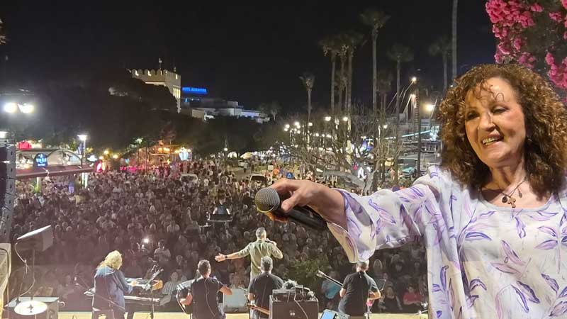 Για ακόμα μια φορά ο Δημήτρης Μίχαλος έφερε το απόλυτο Sold Out με την Γλυκερία στην Κω.